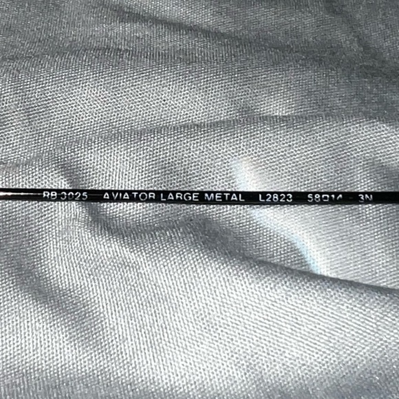 Ray-Ban Aviator Sunglasses - Picture 2 of 9